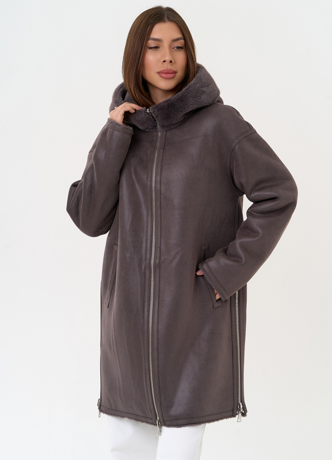 Женская двухсторонняя дубленка из эко замши с капюшоном модель № 31435 меха малина