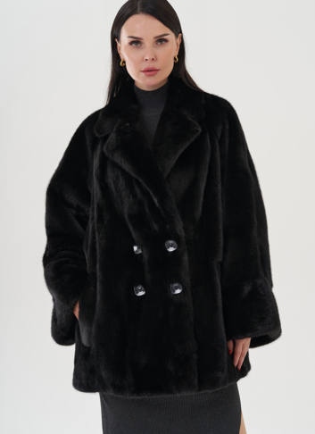 Короткая шуба из меха saga