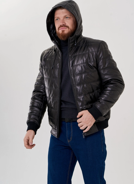 Куртка бомбер черного цвета с капюшоном  фото