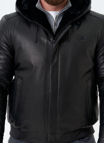 Мужской пуховик из натуральной кожи с капюшоном фото