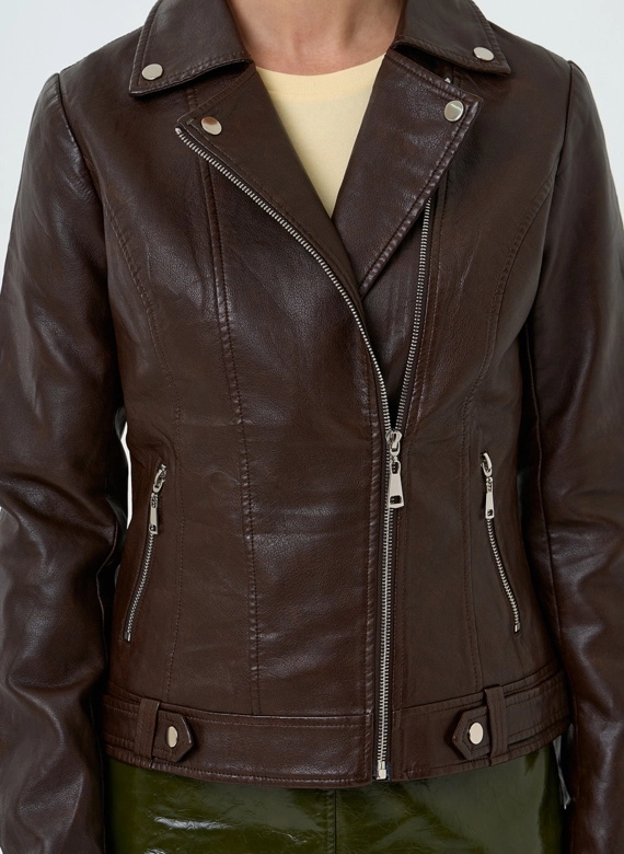 Женская куртка косуха из эко кожи