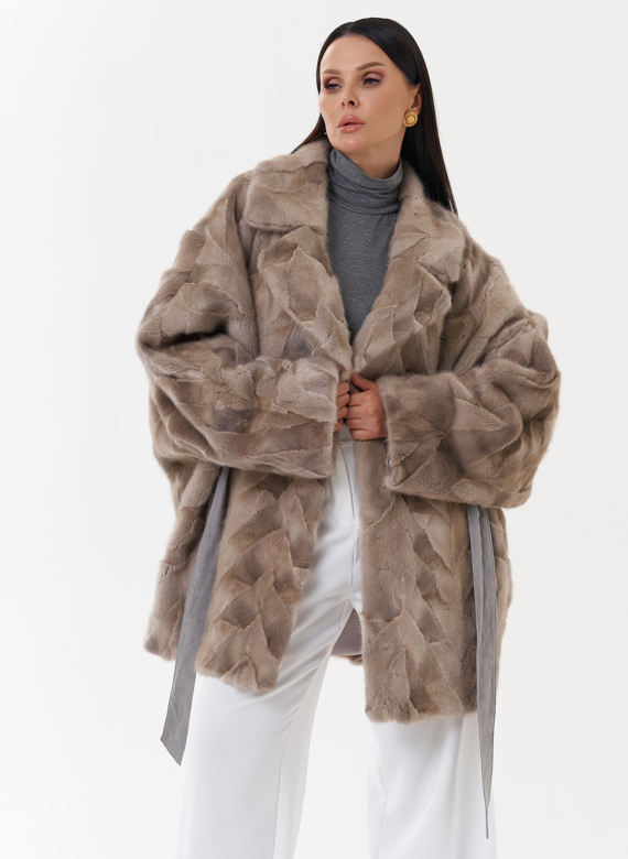 Шуба из меха скандинавской норки с поясом